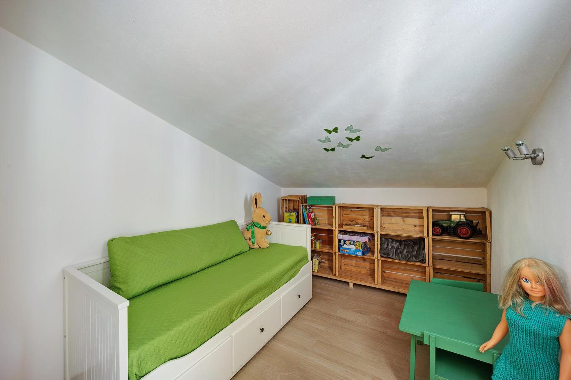 Mansarda Albero Verde Con Piscina Casanova Lerrone Exterior photo